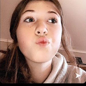 Meet your Posher, Brooke